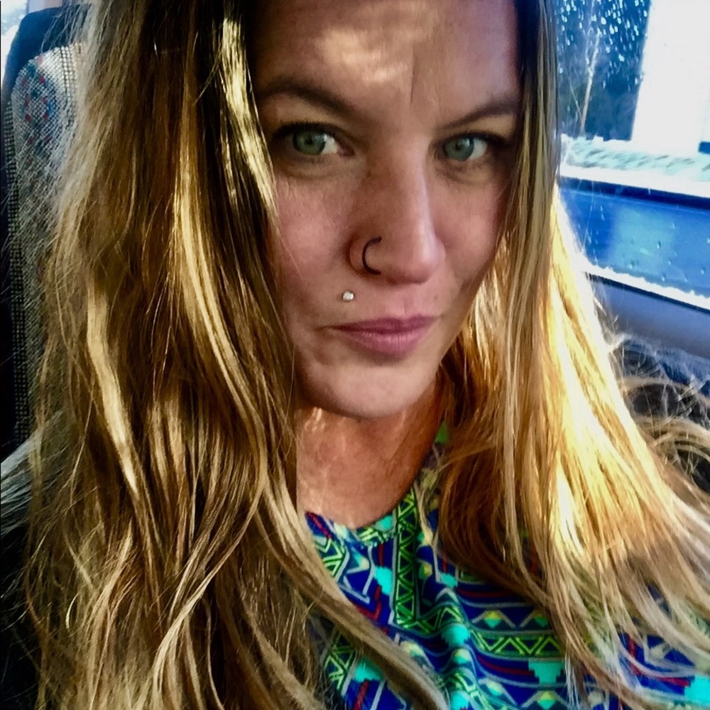 Meet your Posher, Lori